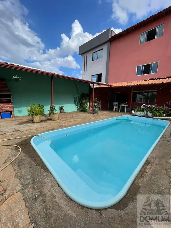 RUA 3 - SOBRADO MULTIFAMILIAR - LOTE 430M²Este sobrado exclusivo, ideal para inv...