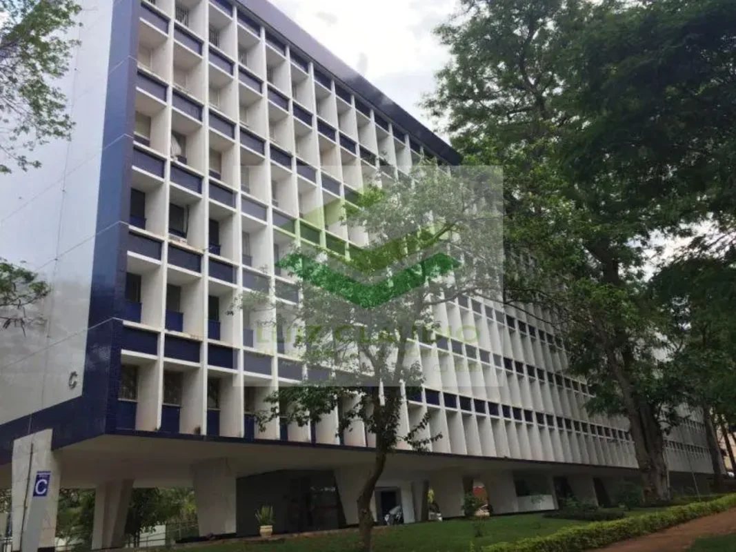 Descubra um apartamento confortável e prático na SQS 106 Bloco C, na ASA Sul, Br...