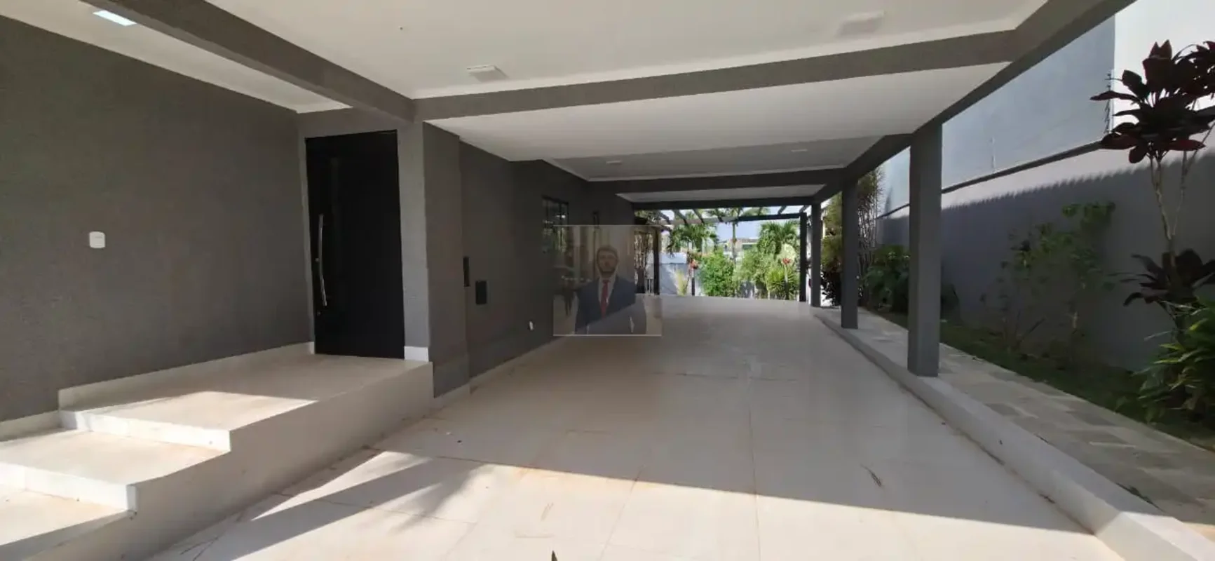  CASA NOVA DE ALTO PADRÃO | ELEGÂNCIA, ESPAÇO E EXCLUSIVIDADE Apresentamos uma r...