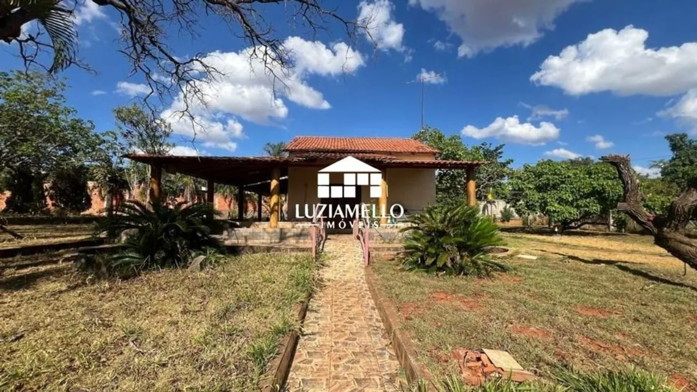 Oportunidade Única!Terreno com 9.000 m² | Três lotes de 3.000 m² cada, vendidos ...