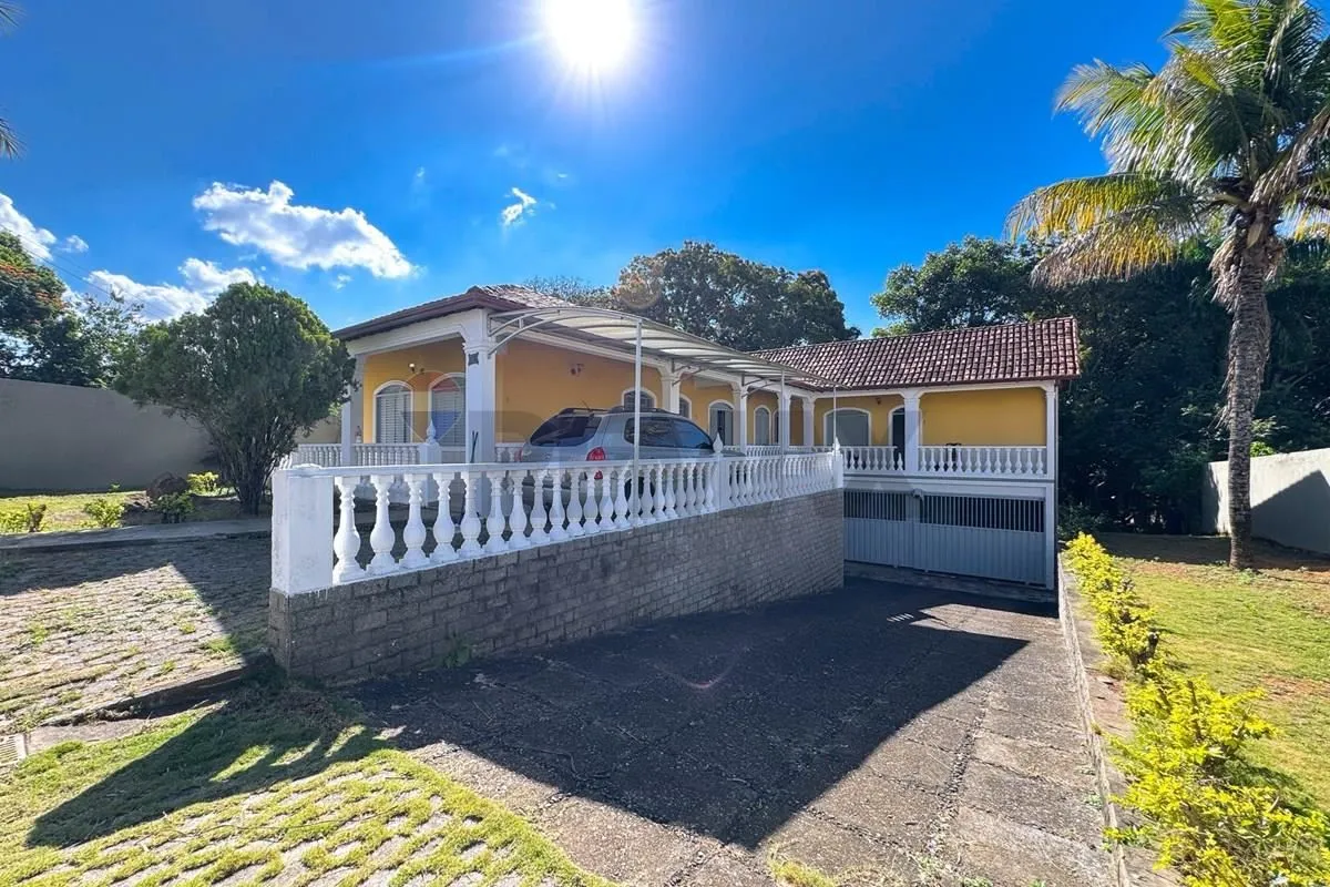 Seu novo refúgio particular espera por você! Uma propriedade espetacular que une...