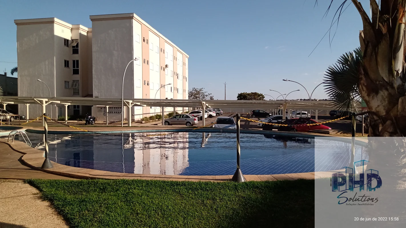 Apartamento 2 quartos sendo um suite com armarios nos banheiros e cozinha e area...