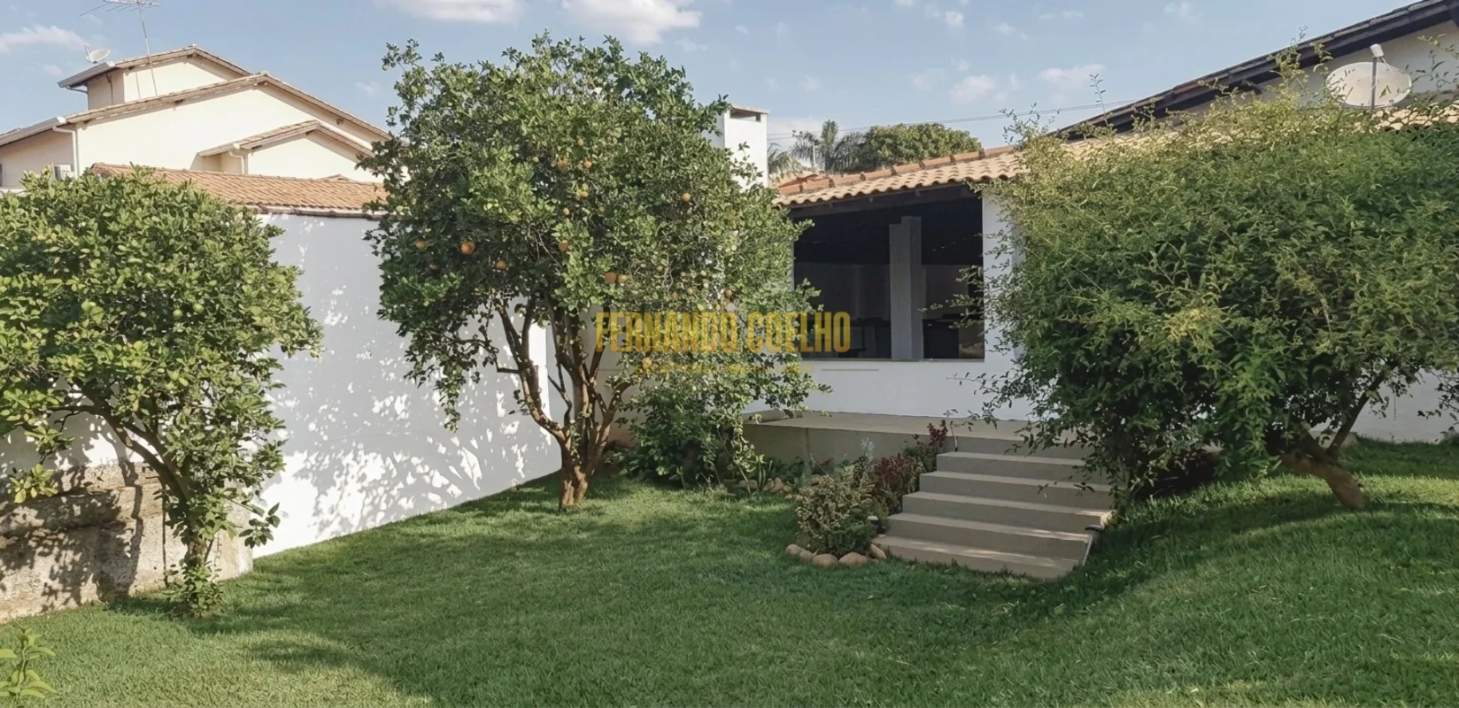 NÃO ACEITA FINANCIAMENTOÁrea do lote: 500m²Área construída: 260.00 m²A casa:. 3 ...