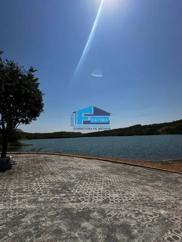 VENDE-SE LOTE DE 2.500 m² COM CASA SIMPLES, RESIDENCIAL CAXAMBUÁrea do terreno: ...