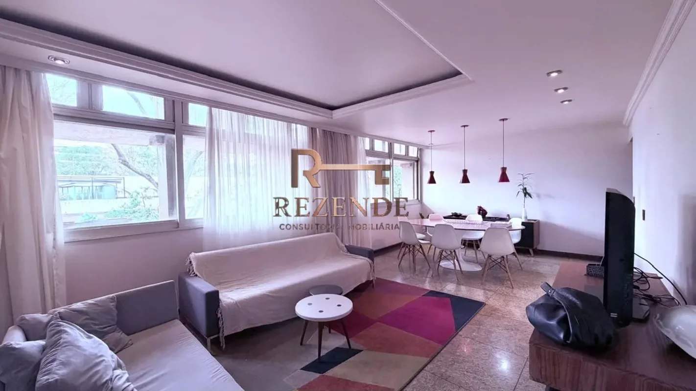 APARTAMENTO Á VENDA NA SQN 206A QUADRA DSTACA-SE POR SUA ARQUITETURA ÚNICA, MANT...