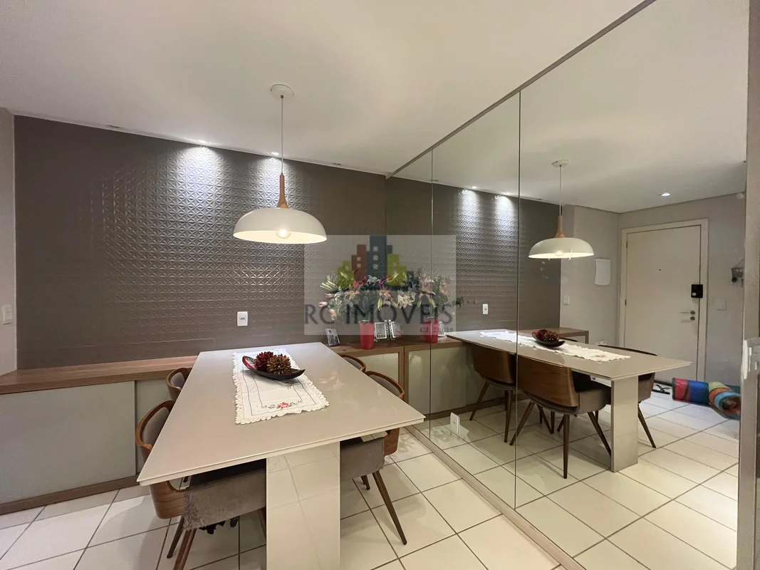 VENDO LINDO APTO NO RESIDENCIAL VIA SOLARE Apartamento com 78 m² de área útil, s...