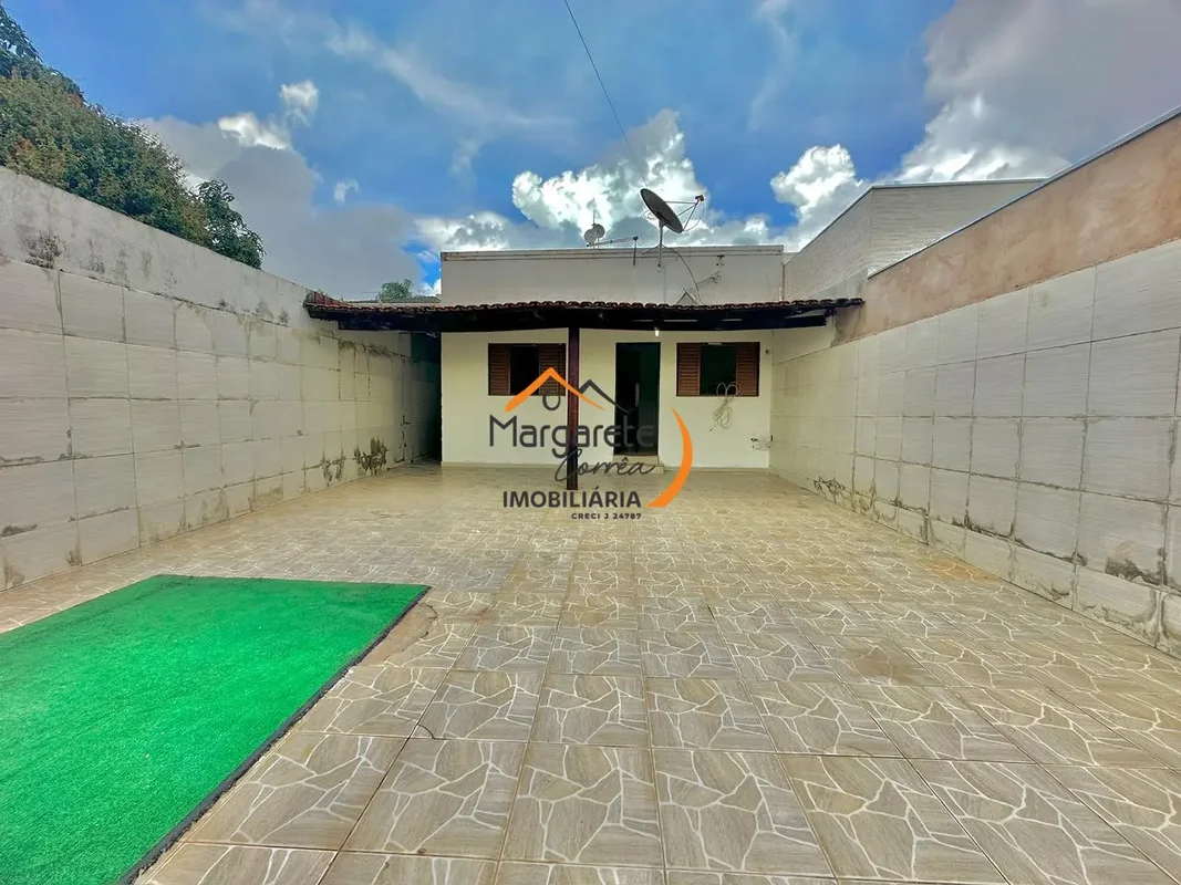 Imobiliária Margarete Corrêa Vende casa térrea no Condomínio Serra Dourada II*Ca...