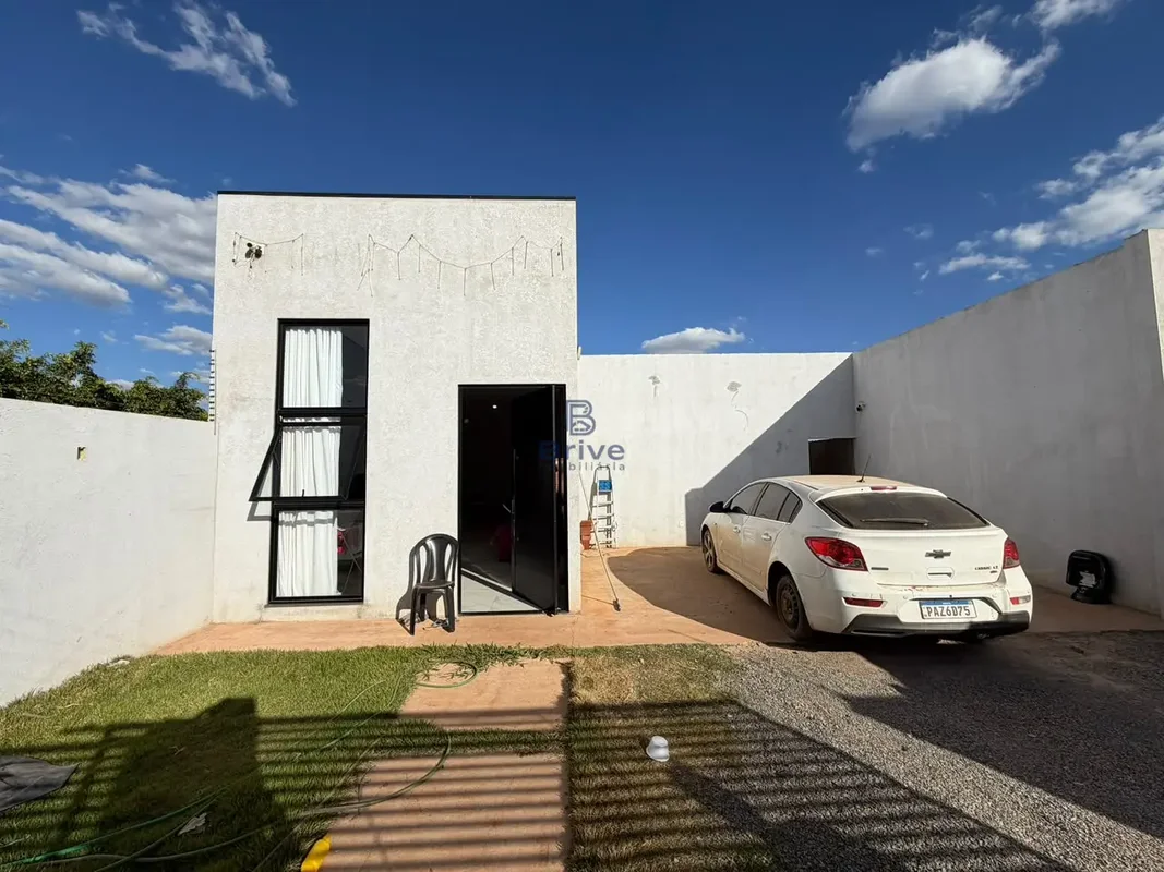 Casa na Ponte Alta Norte em condomínio fechado, com ambientes amplos, excelente ...