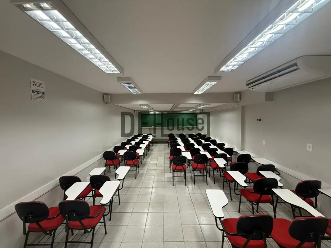 EDIFÍCIO ITACARAMBY - PISTÃO SUL - TAGUATINGASÃO 2 SALAS COMERCIAIS, ATUALMENTE ...