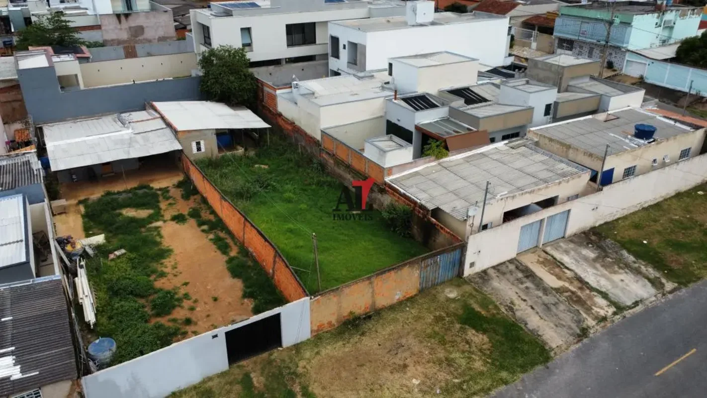 Lote à Venda - Setor Tradicional, Planaltina/DF Área: 350m² (10m x 35m) Localiza...