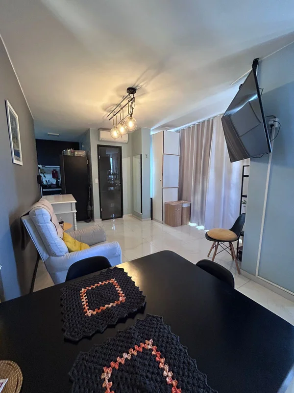 Estilo Imóveis vende lindo apto no Condomínio South Beach, lindamente decorado, ...