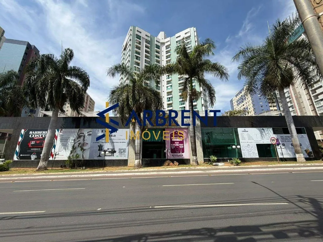 LOJA COM MEZANINO E EXCELENTE VISIBILIDADE NA AVENIDA DAS CASTANHEIRAS - ÁGUAS C...