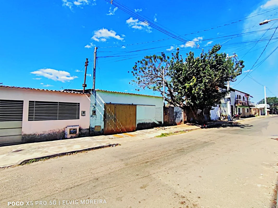 CASA À VENDA, 3 QUARTOS, 1 SUÍTE, LOTE INTEIRO, NO PARQUE CALIXTÓPOLIS, EM ANÁPO...