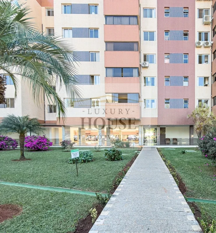 Descubra um apartamento impecável na SQN 305 Bloco J, ASA NORTE, Brasília, DF. C...