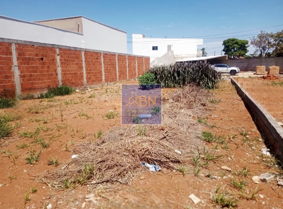 Excelente lote de 400m na Alameda dos Ipês na Ponte Alta - Gama DF. Condomínio c...