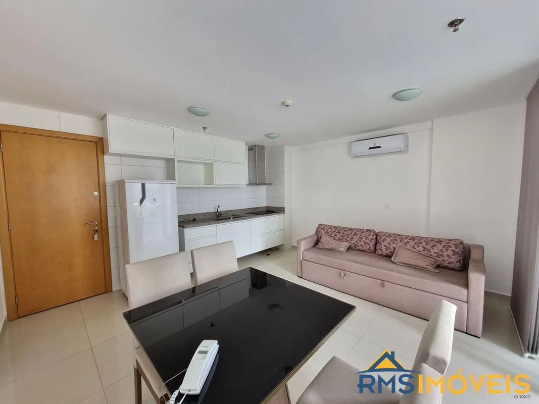  DF PLAZA - 01 quarto com armários planejados;- Mobiliado;- Cozinha com armários...