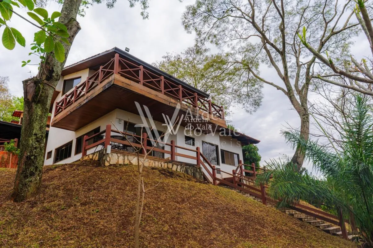 Espaço, lazer e conforto em um só lugar!Uma casa completa para quem valoriza qua...