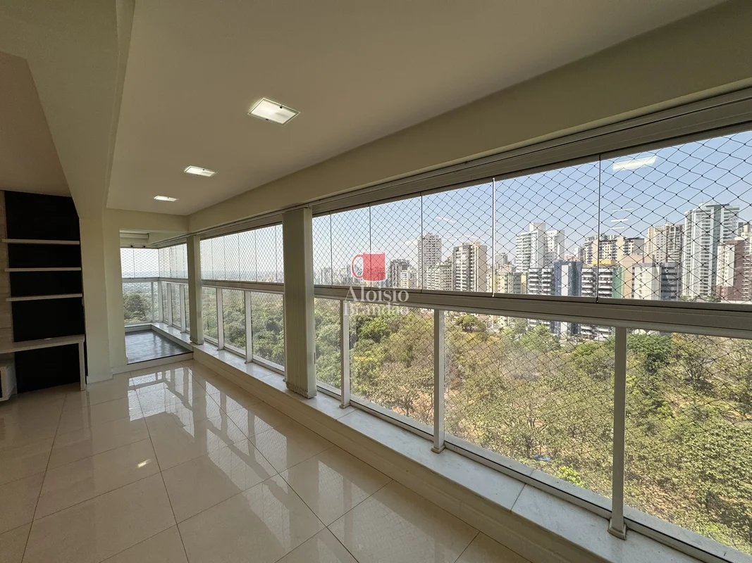 TEM APARTAMENTO QUE TEM VISTA PARA O PARQUE. E TEM APARTAMENTO QUE FAZ O PARQUE ...