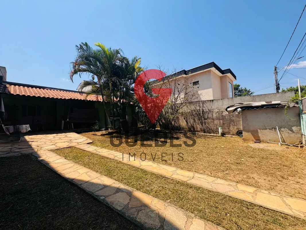 OPORTUNIDADE DE CASA NO CONDOMÍNIO QUINTA DOS IPÊS.SALA;COZINHA;2 QUARTOS;BANHEI...