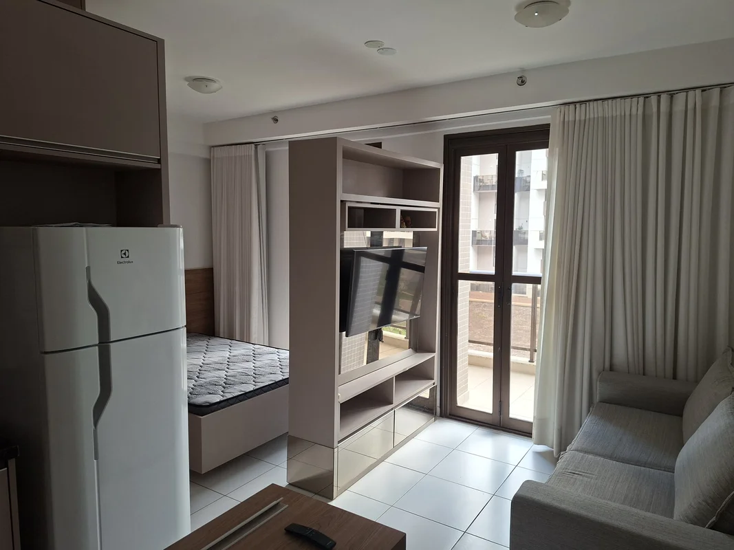 Luxuoso apartamento mobiliado no privilegiado condomínio VENICE PARK SUL, locali...