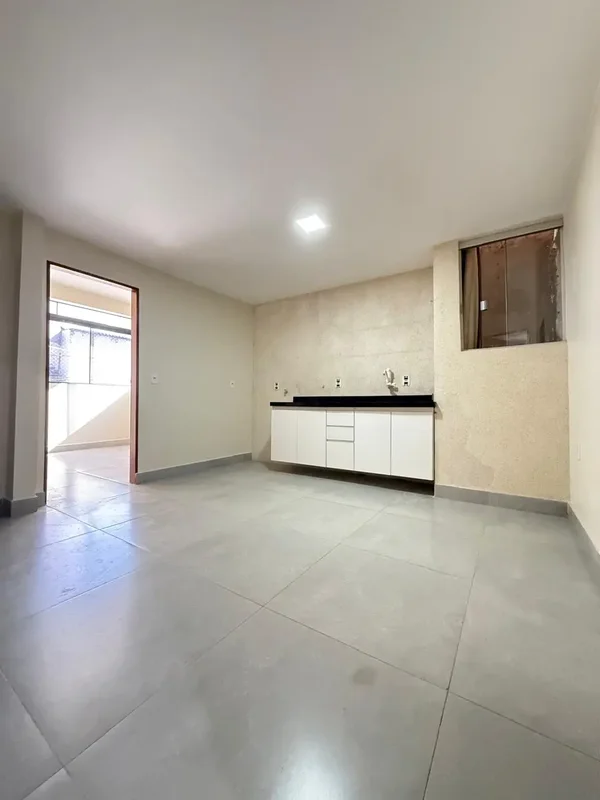 JDM IMOBILIÁRIA ALUGA:ALUGUEL: R$1.500,00!!!!Pagos separadamente do aluguel: Águ...