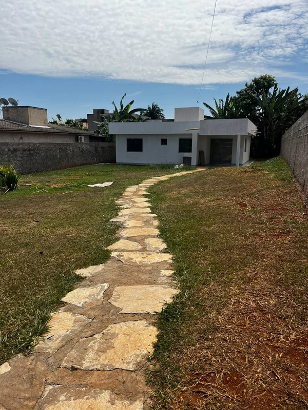 CASA PARA LOCAÇÃO – CONDOMÍNIO SÃO JUDAS TADEURua 05 – Condomínio São Judas Tade...