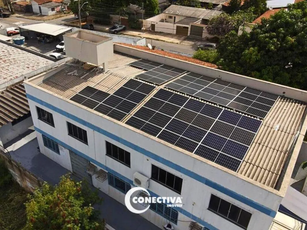  Comentários do corretor: Área do terreno: 450m²Área construída total: 395,13m²•...