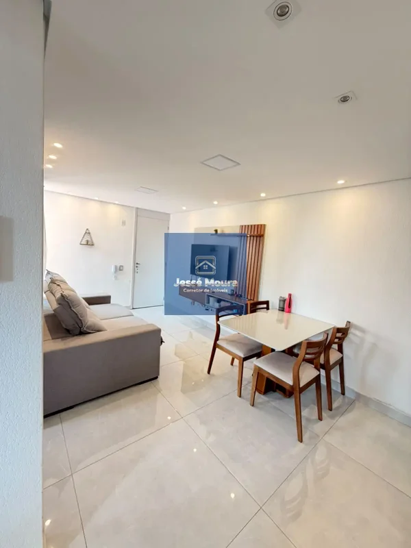 Jessé Moura - Corretor de Imóveis - Vende:Excelente apartamento 02 quartos - Tot...