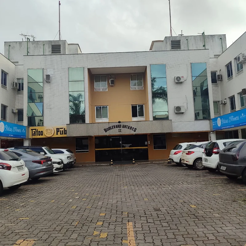 Descubra o conforto e a praticidade de morar no Boulevard Antares II, localizado...