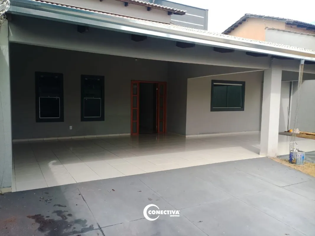  Comentários do corretor: Casa Térrea com três quartos, sendo uma suite, um banh...