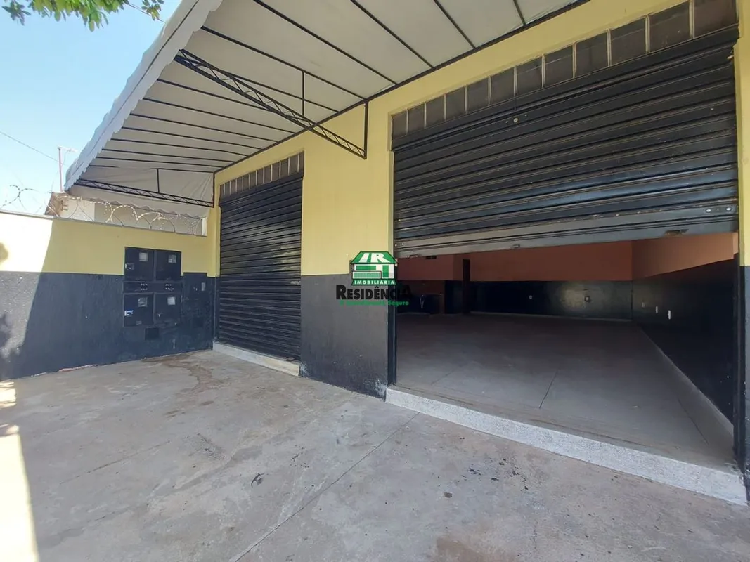 O imóvel conta com:95 m² de área01 banheiroEspaço amplo e versátilExcelente loca...