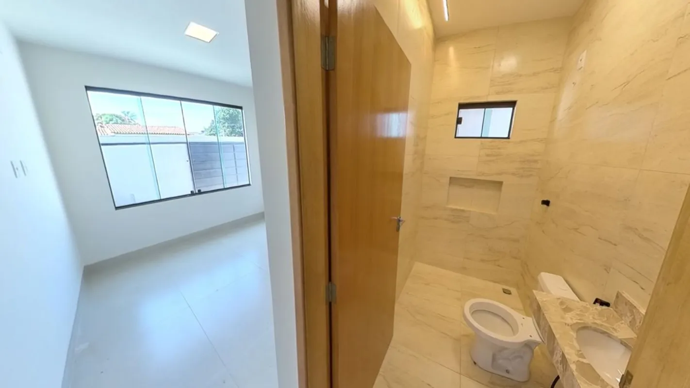 Casa moderna, nova e pronta para morar, com excelente acabamento e projeto funci...