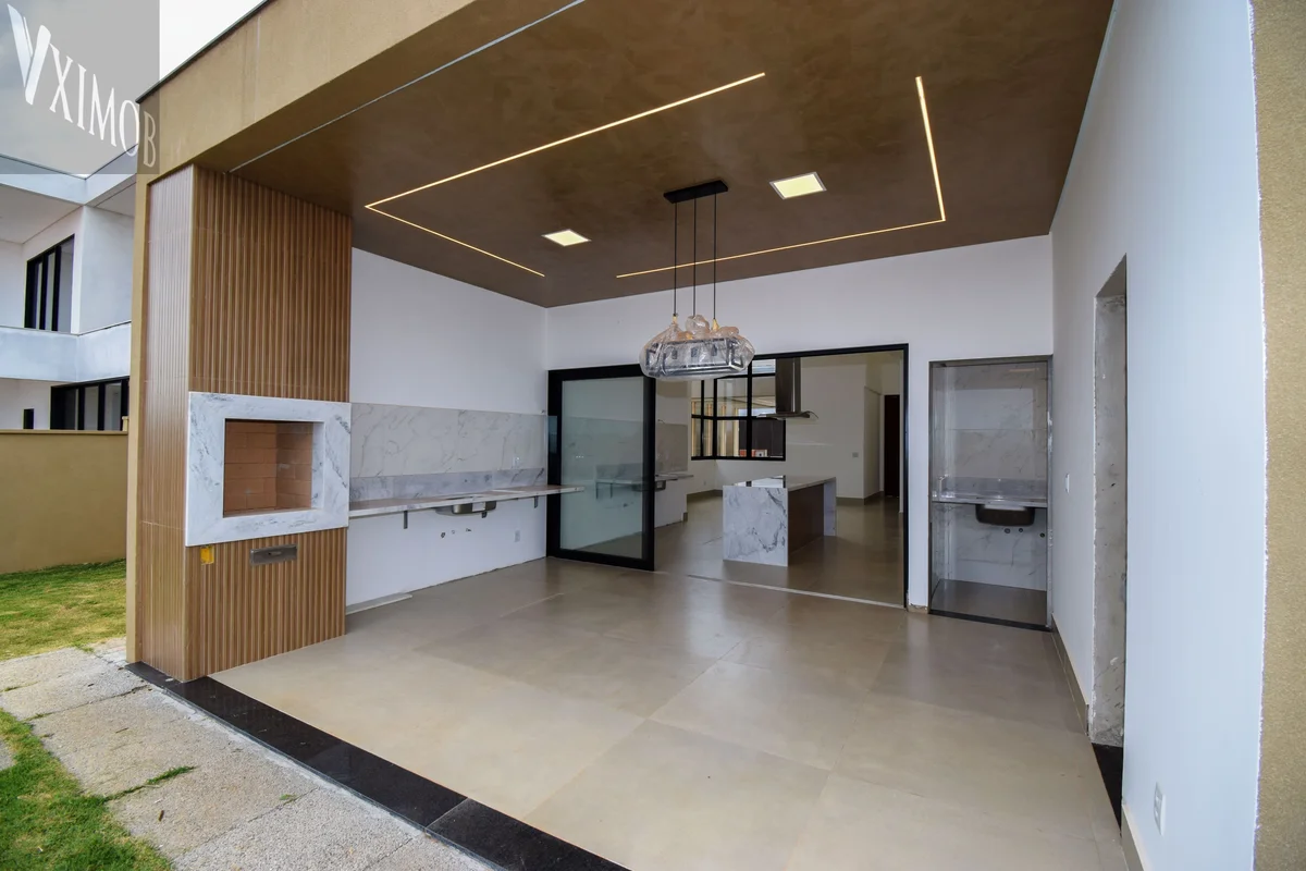 Vende-se casa moderna 3 suites...A vista dos seus sonhos te espera no Condomínio...