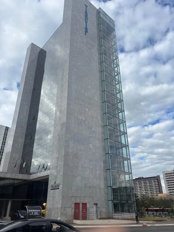 Excelente Flat, localizado no Tryp By Wyndham - BRASÍLIA DF.Viva o melhor da vid...