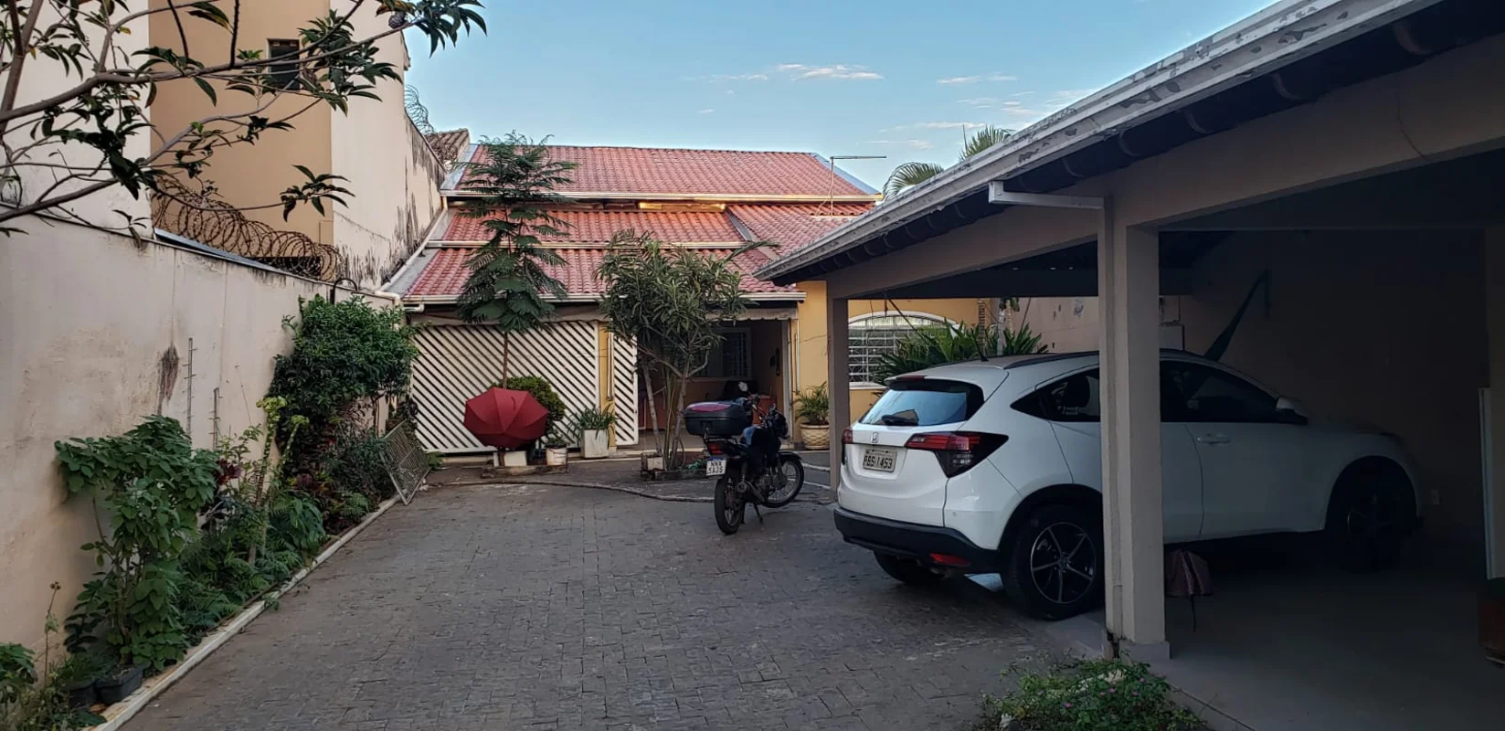 CASA TÉRREA À VENDA EM TAGUATINGA SUL | 3 QUARTOS, ÁREA GOURMET E LOTE DE 500 M²...
