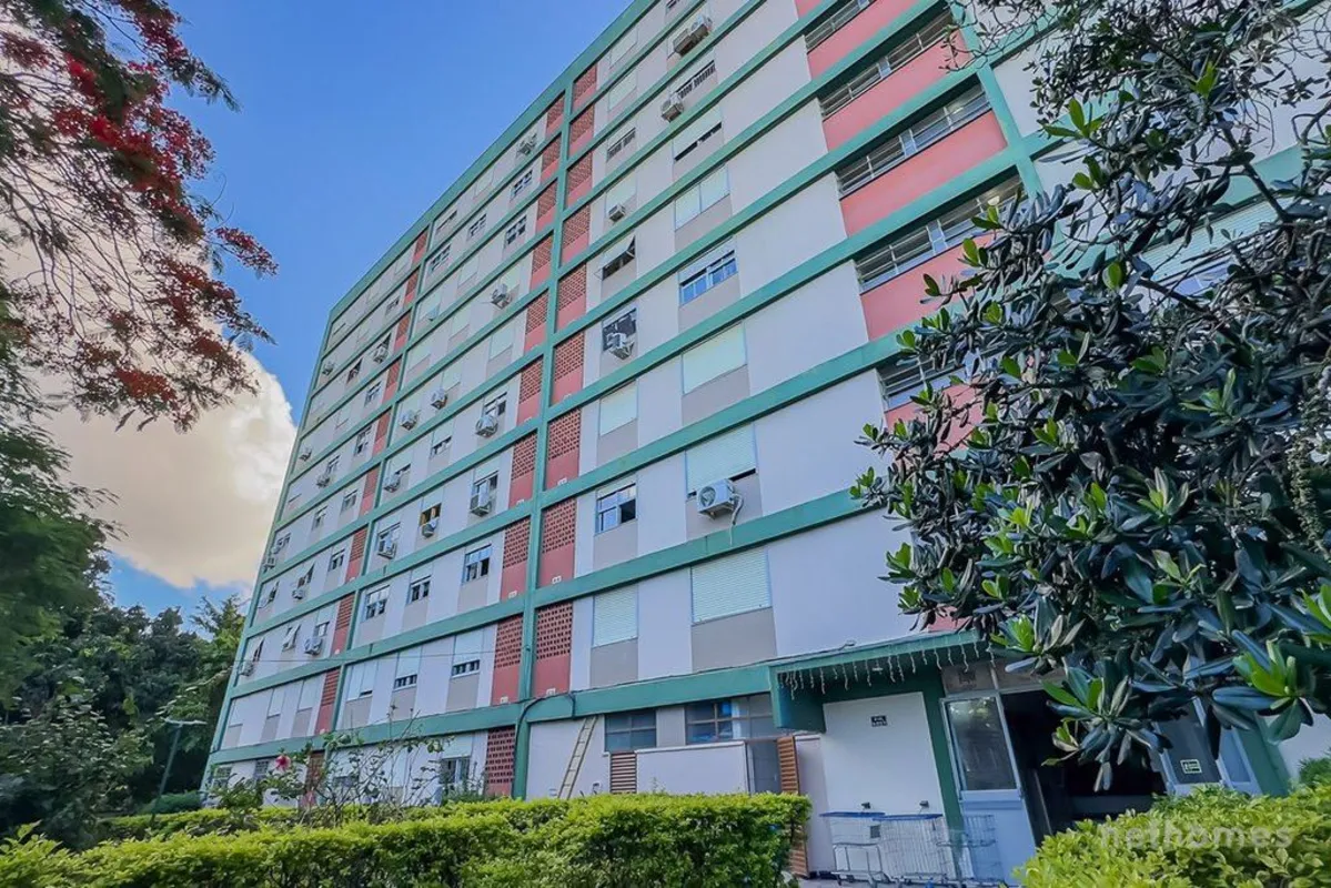 Descubra este apartamento à venda no coração do Jardim Botânico, Porto Alegre. L...