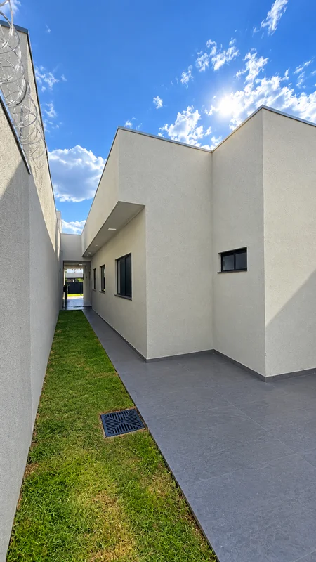 ?? CASA COM 3 QUARTOS + SUÍTE NO PARQUE TRINDADE!Sabe aquela casa que entrega es...