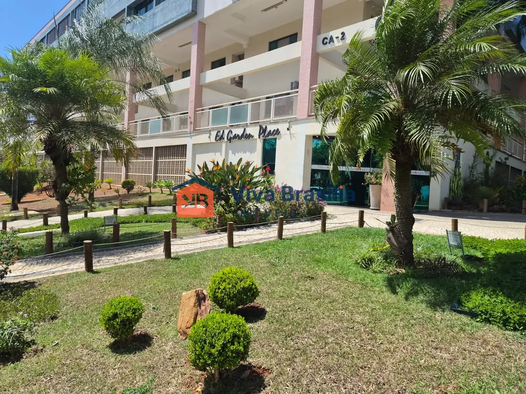 Explore um apartamento aconchegante na CA 02, St. de Habitações Individuais Nort...