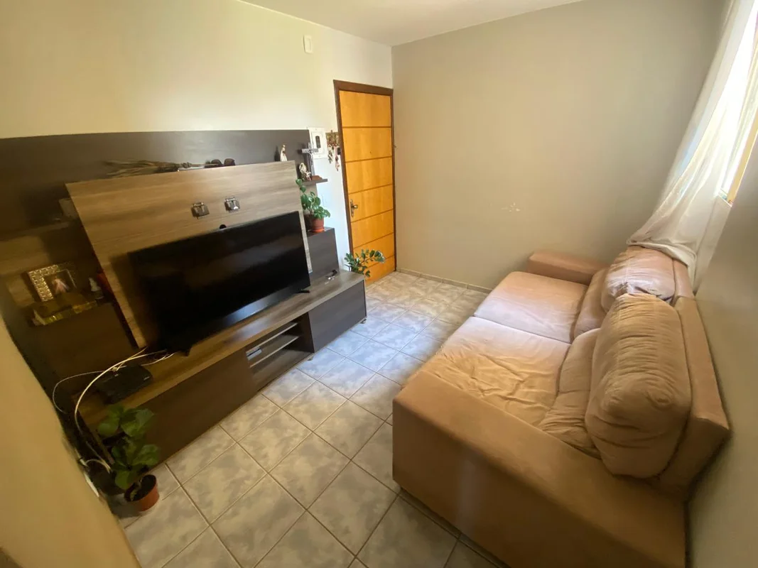 Apartamento de 2 Quartos com Armários Planejados - QN 108 Condomínio João de Bar...