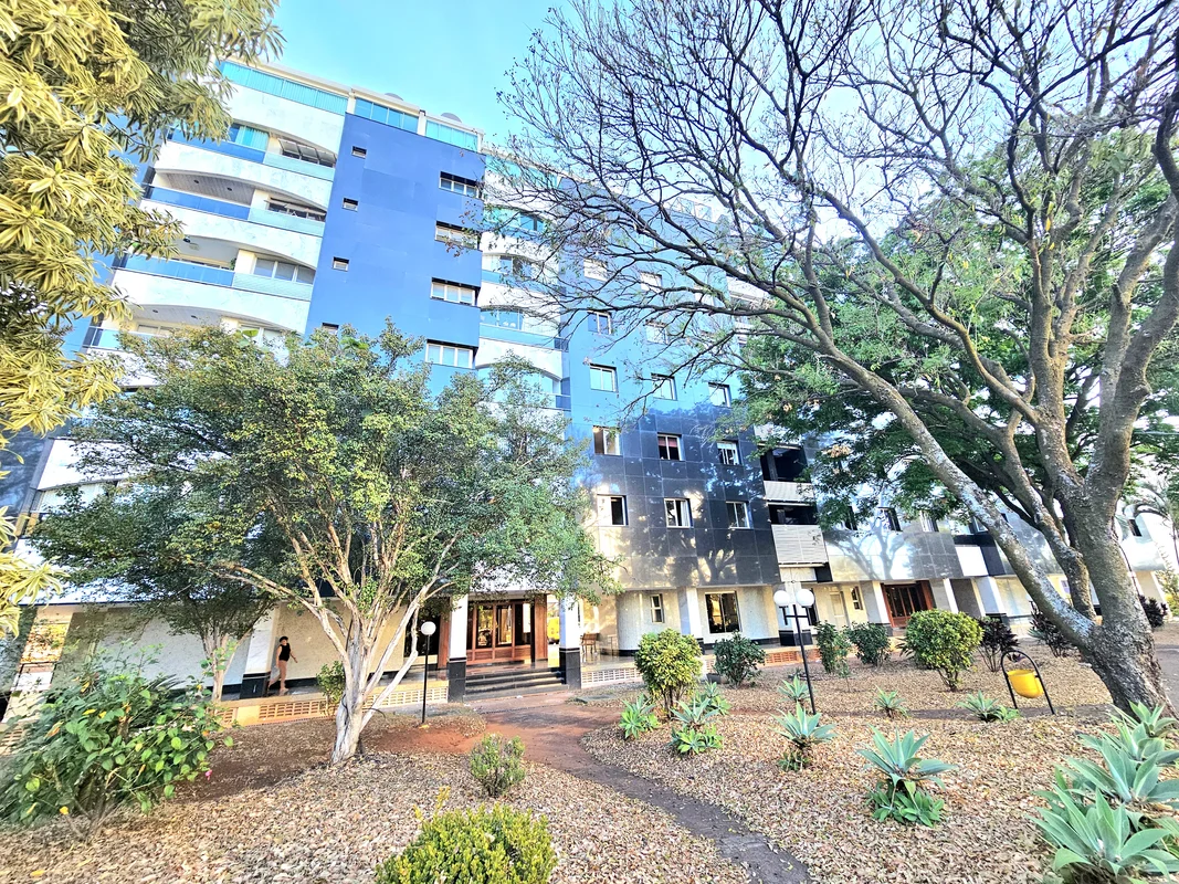 APARTAMENTO REFORMADO | ANDAR ALTO | NASCENTEExcelente apartamento em andar alto...