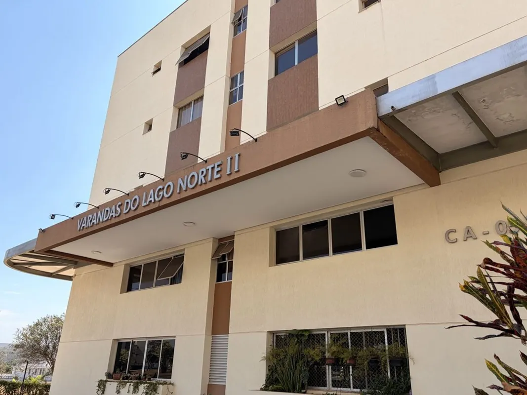 Excelente Duplex Térreo no Ed. Varandas do Lago Norte IILindo imóvel duplex com ...