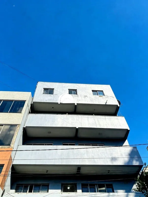 Elizeu Imóveis vende apartamento na QE 40 do Guará II:Apartamento, composto por:...