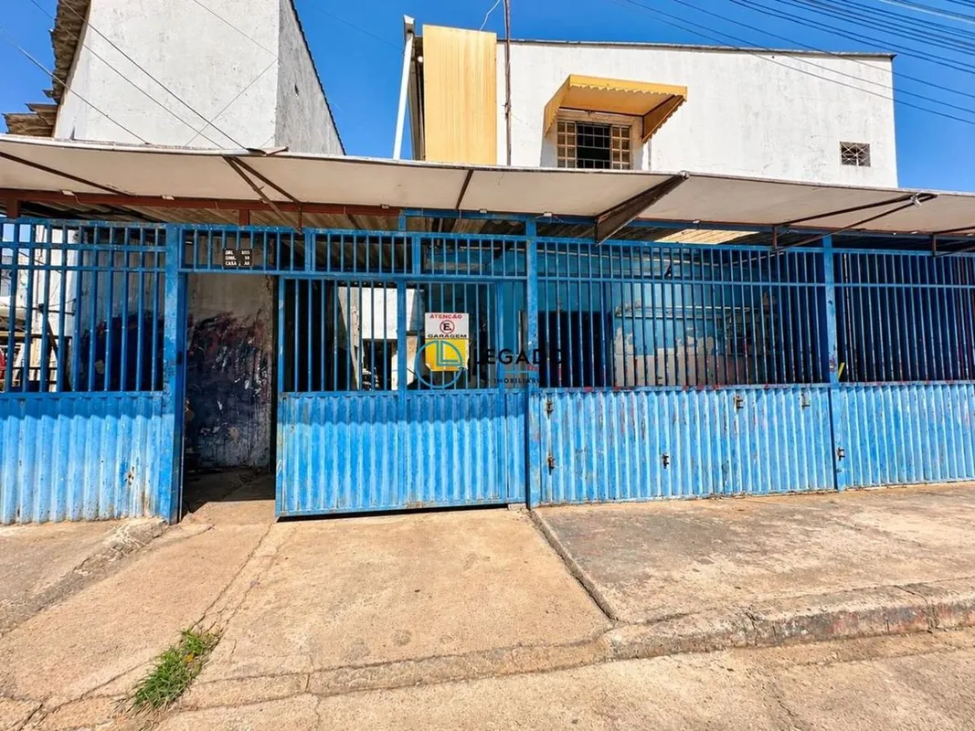 EXCELENTE OPORTUNIDADE PARA MORADIA E INVESTIMENTO!Imóvel localizado em um lote ...