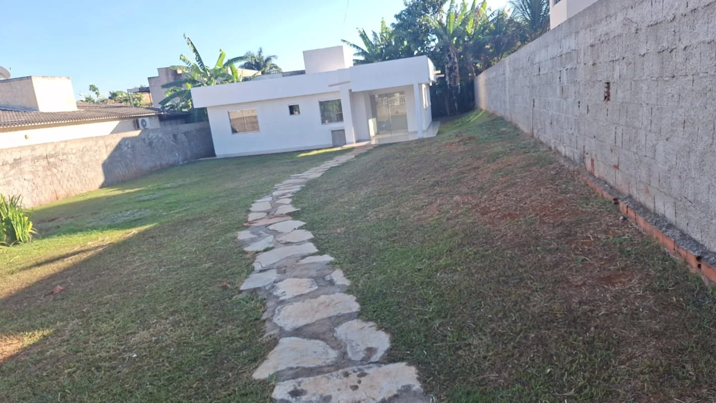 A GCASTRO IMÓVEIS ALUGA !!!Casa nova no condomínio São judas tadeu Na rua 05 do ...