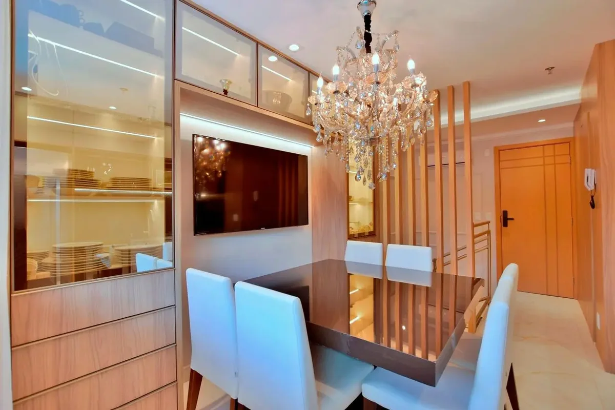 Sofisticação que se sente nos detalhes.Imagine morar em um duplex exclusivo, com...