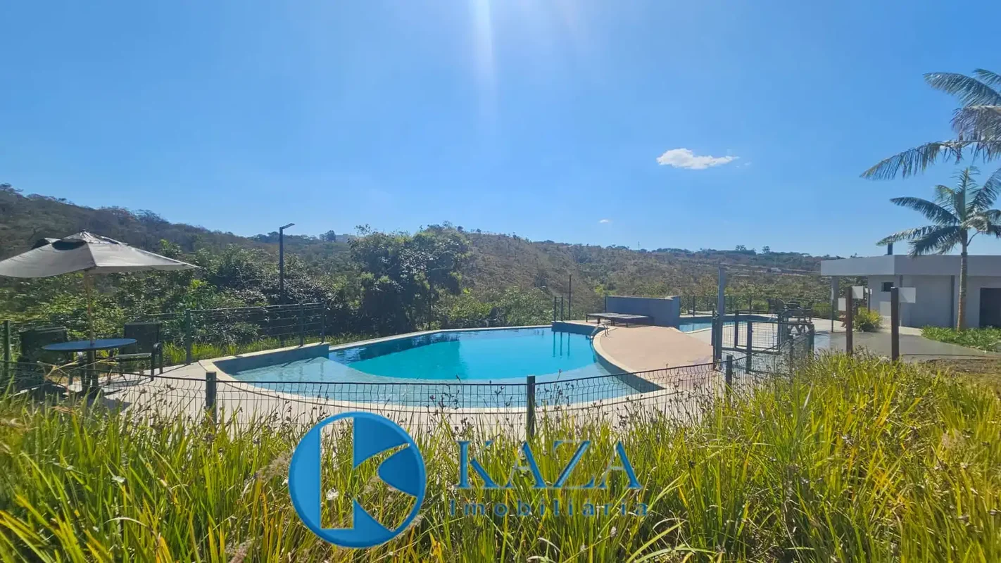 Excelente localização, próximo à piscina!Se você procura um lote bem localizado ...