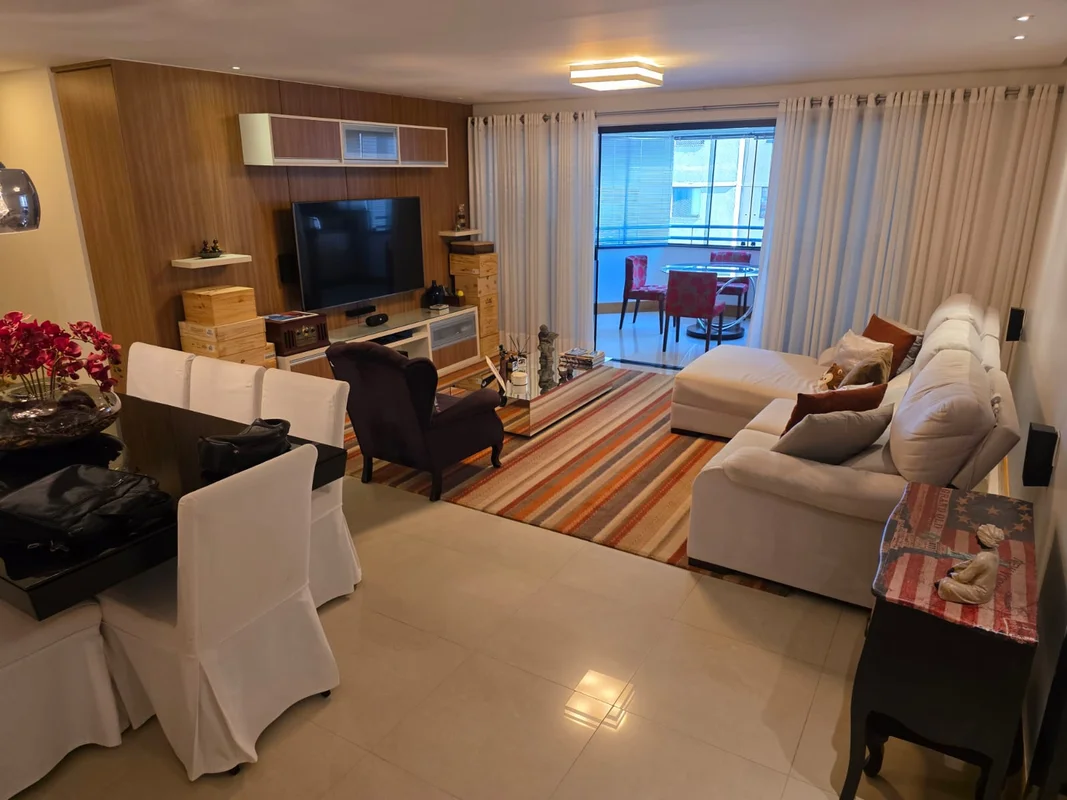 EXCELENTE APARTAMENTO 3 QUARTOS + DCE | TODO REFORMADO E MOBILIADO ÁGUAS CLARASE...
