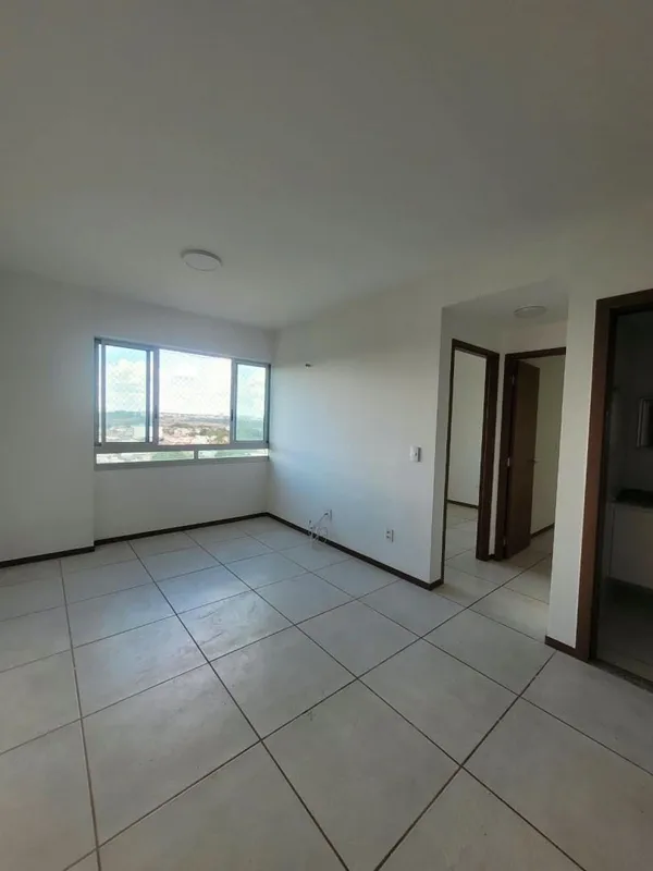 APARTAMENTO 02 QUARTOS, SENDO 01 SUITE, SALA E COZINHA COM ARMARIOS, 01 BANHEIRO...