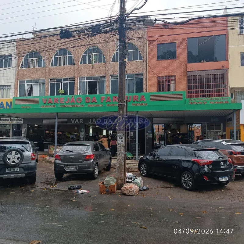 RIOS IMÓVEIS ALUGA EXCELENTE APARTAMENTO DE 2 QUARTOS DE FUNDOS NA AVENIDA CENTR...