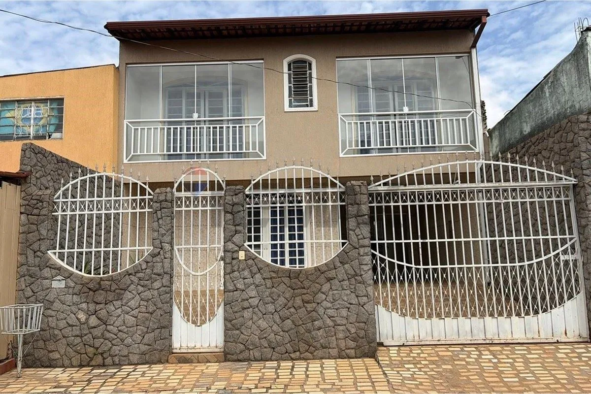 Chega de sonhar com o dia de comprar sua casa própria e se esse dia fosse hoje? ...